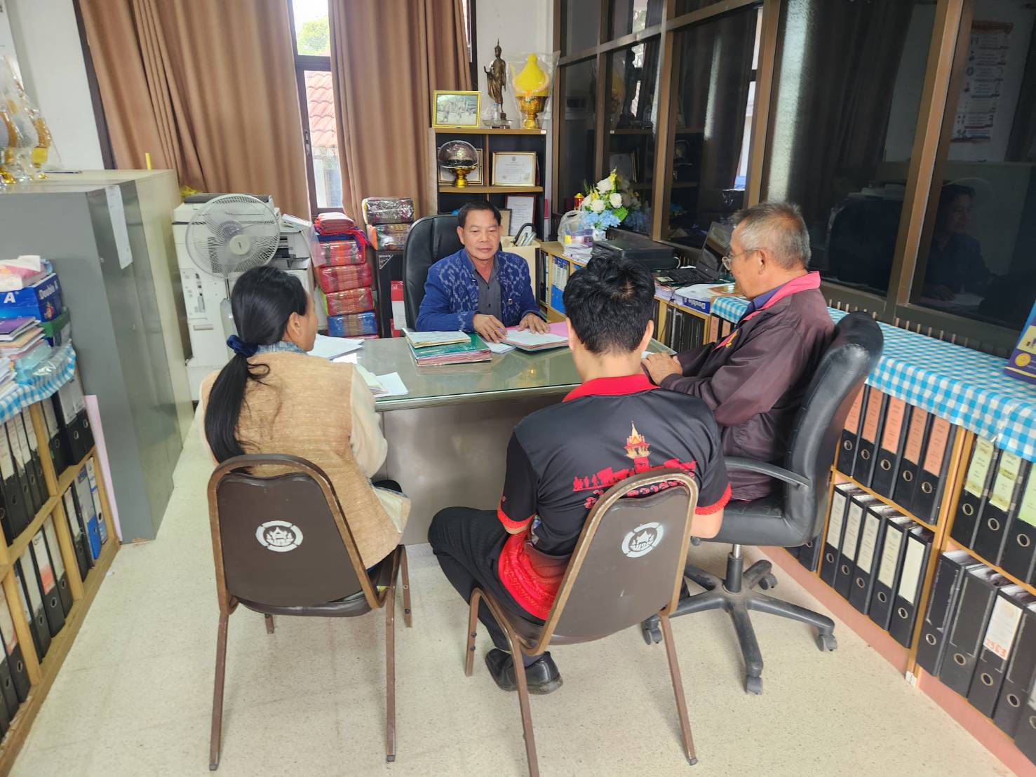 พช.วาริชภูมิ สกลนคร : ประชุมเจ้าหน้าที่พัฒนาชุมชนอำเภอประจำเดือนพฤศจิกายน 2568