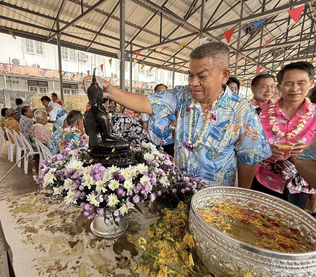 พช.วาริชภูมิ จังหวัดสกลนคร : ร่วมสืบสานประเพณีไทย ในกิจกรรมตุ้มโฮม สงกรานต์ พัฒนาชุมชน ปี 2569